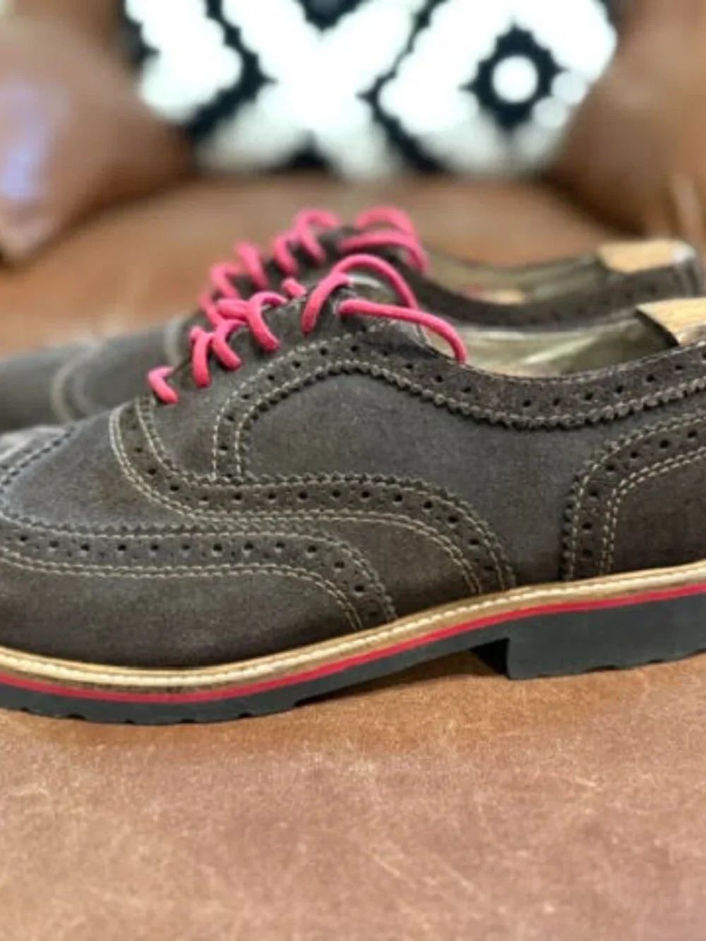 1901 by Nordstrom Men’s Dark Brown Suede Saddle Shoes – Red Laces
